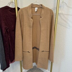 Elegant Women's Tan Open Front Blazer